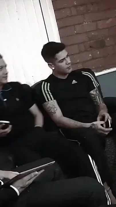 Chav dudes selfie porn xxl threesome