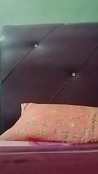 My Tight Pussy Only Afford Small Bottle to Get Fucked