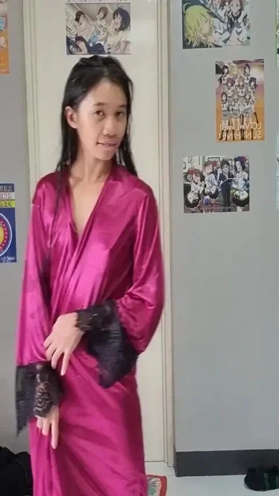 Exxtra Small Petite Asian