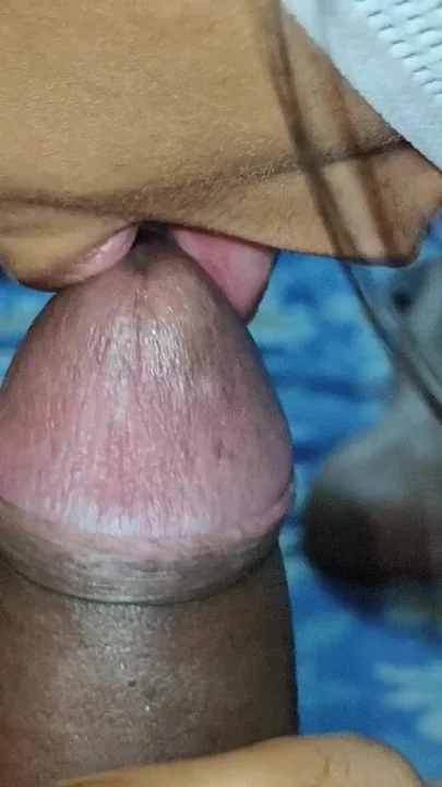 Hot Indian wife make sex with selun boy during her private part saving and give