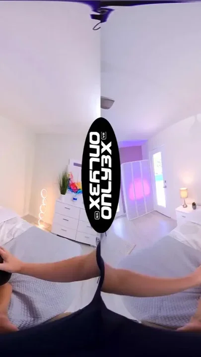 Petite stunner Alexis Tae requests a massage and a quick fuck