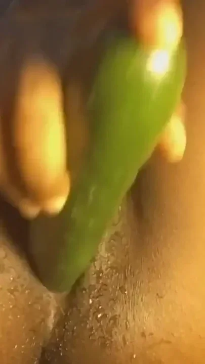 cucumber in my pussy and orgasm Clip 2