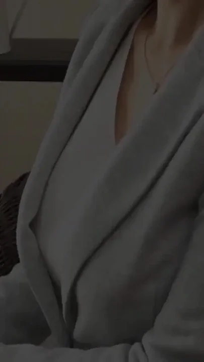 H057g01 Fifty Mature Woman with a Neat Atmosphere Is the First Av Big Breasts
