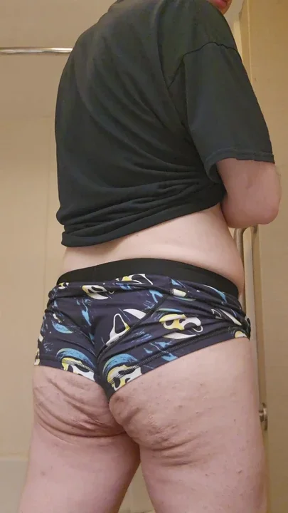 Shaking my butt in my Ghost Face boxers