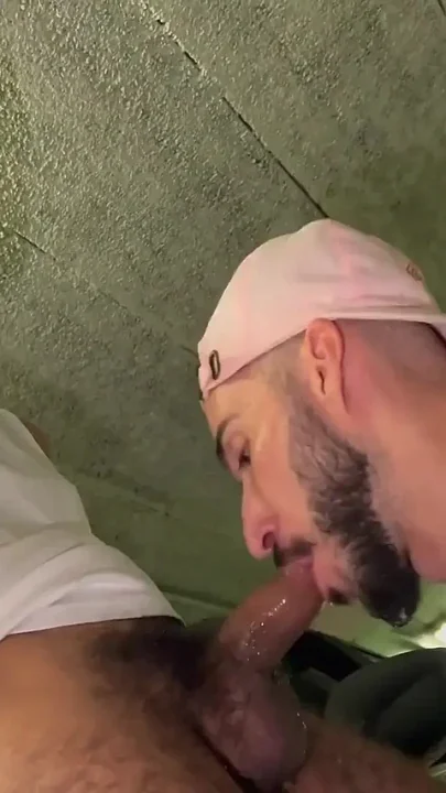 Citebeur - Sexy Arab Man Sucked by Another - Part 2