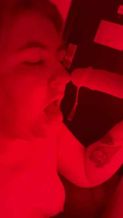 Messy dildo deepthroat