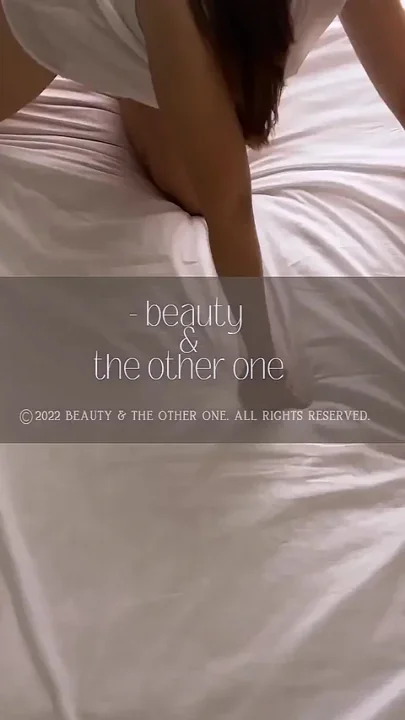 Sensual Oil on Body Massage and Sex with Amateur Model