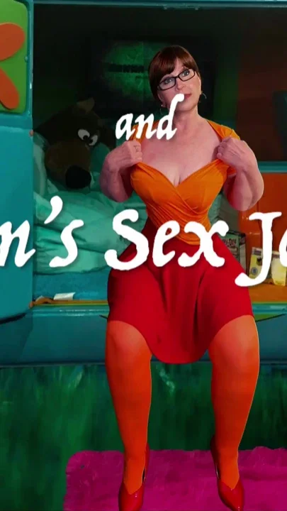 Granny Velma Dinkley's Undercover Slutty Sleuth Cock Sucker 8623 Fap
