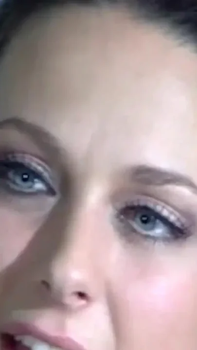 A Gorgeous Miami Girl Is on a Casting to Get Some Wild Fucking and Facial