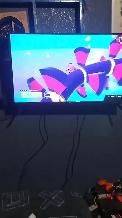 Otaku Slut Enjoys Getting Fucked While Playing Video Games