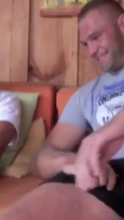 De Fuckd Vbear Hairy Xxl Cock