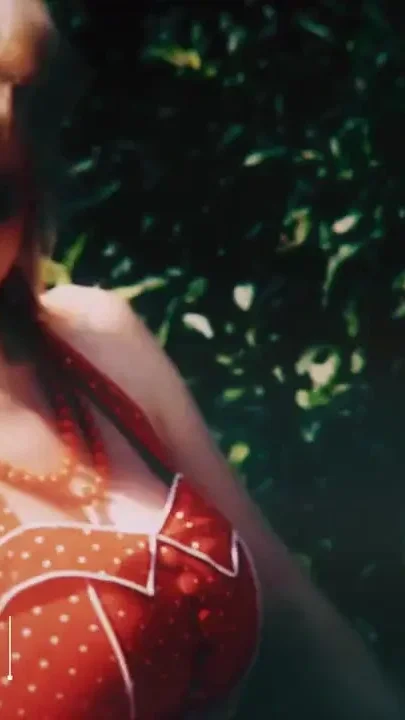 Amelia de luxe - bikes and babes tv sexy videos