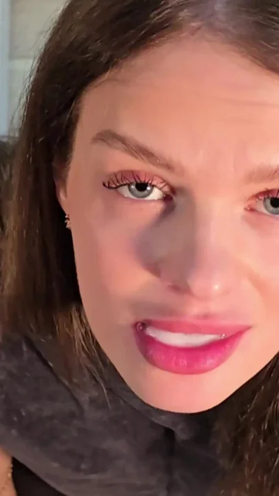 Deep blowjob in front of the mirror Clip 1