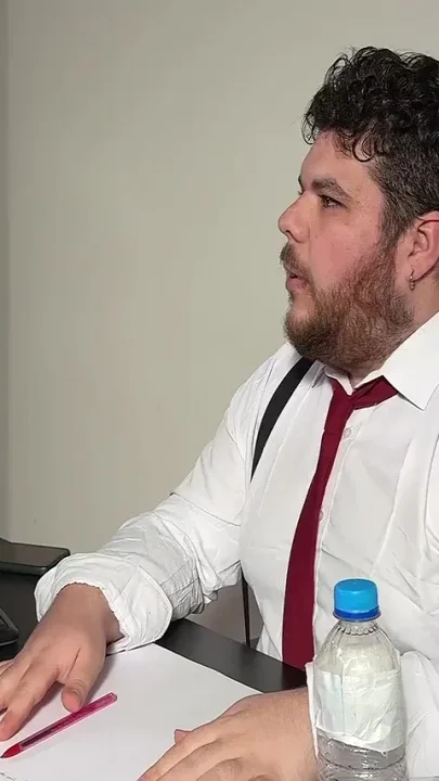 The Chubby Guy Put the Employee to Work Hard Under the Clt brazilian Labor Law -