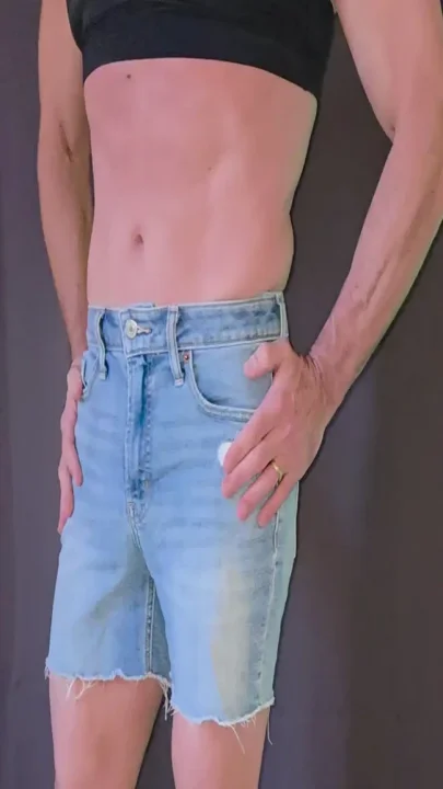 SISSY HUBBY THE MOMENT WIFEY'S OUT THE DOOR