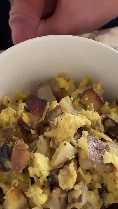 Khawal Bwc Delicious Handful of Cum for Paul Meal