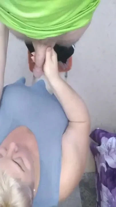 I do a blowjob to an electrician and swallow cum