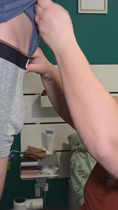 Sex-starved Girl Gets Fucked