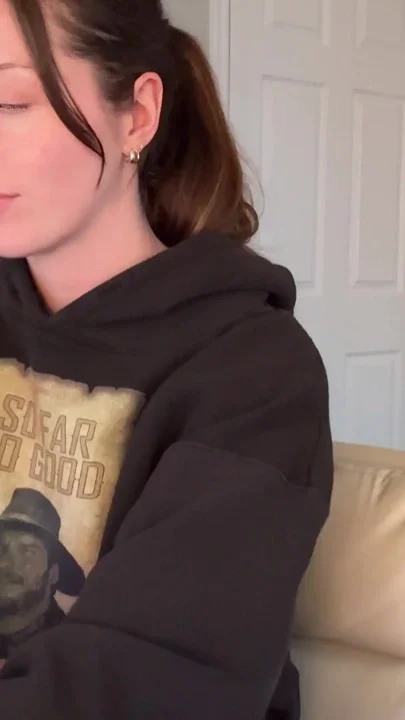 Step Sis Spreads Her Pussy and Ass for You