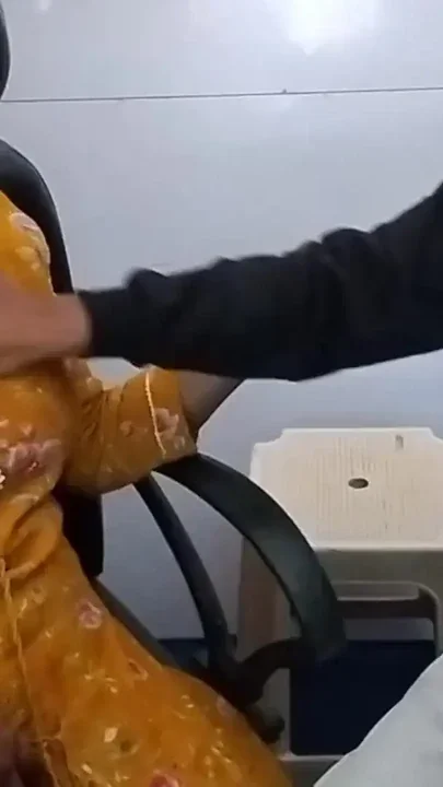 Wife ka gaand maara Clip 1