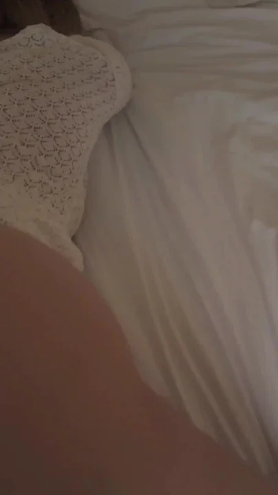 My girlfriend loves to fuck while traveling Clip 2