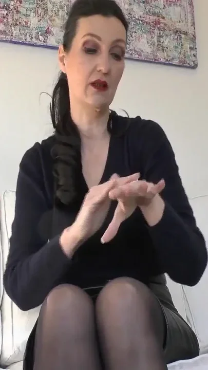 Worship My Beautiful Hands and Play with Yourself Lady Victoria Valente