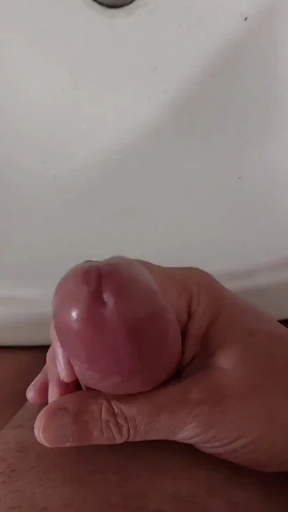 Ladysilva what a hot cumshot