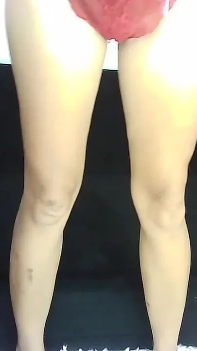 Thaiger Has a Huge Orgasm on Her Vibrator