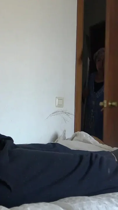 This Muslim Woman Is Shocked I Take Out My Big Black Cock for My Turkish Maid