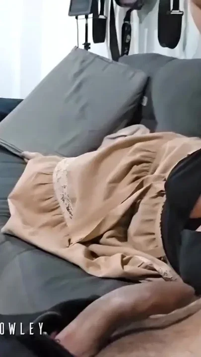 Blowjob While My Bestie Watches Clip 1