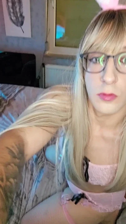 I just love stretching this hole daddy