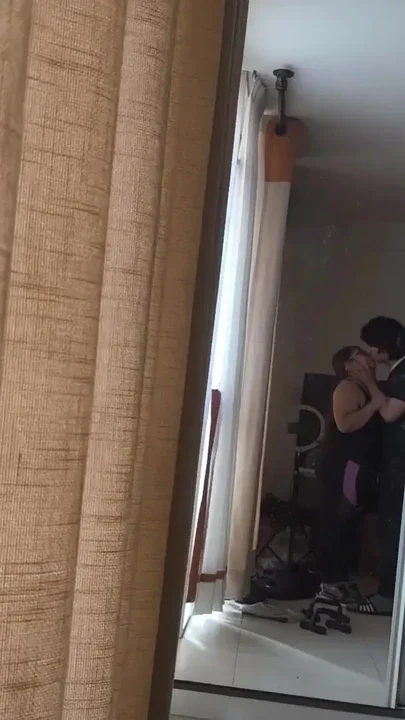 I kiss passionately with single mom who really wants to do crazy things Clip 2