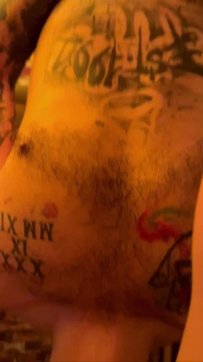 Eating my wifes pussy Clip 1