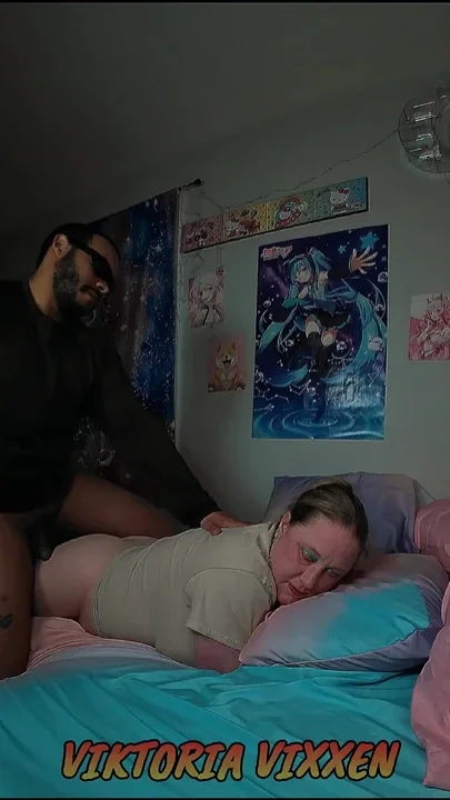 Naughty Masseuse Offers Oral Happy Ending to Stepmom at Spa Resort
