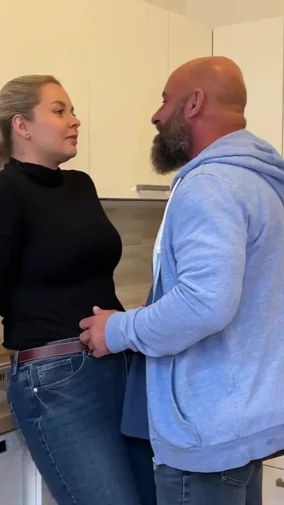 Hot Real Estate Agent Gets Fucked By Big Dick Clients Clip 2