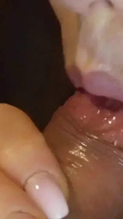 She Want to Suck My Cock
