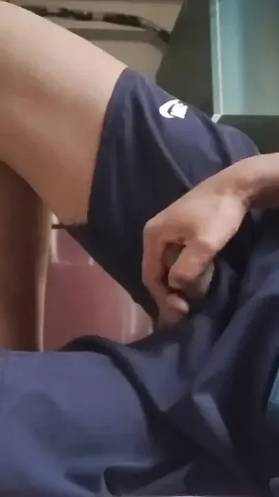 Apni madam ki raat ko lambi hue dekh liya Clip 1