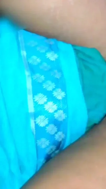 Bangali new marride madhu bhabhi devar ne chudai kar diyaindian desi village