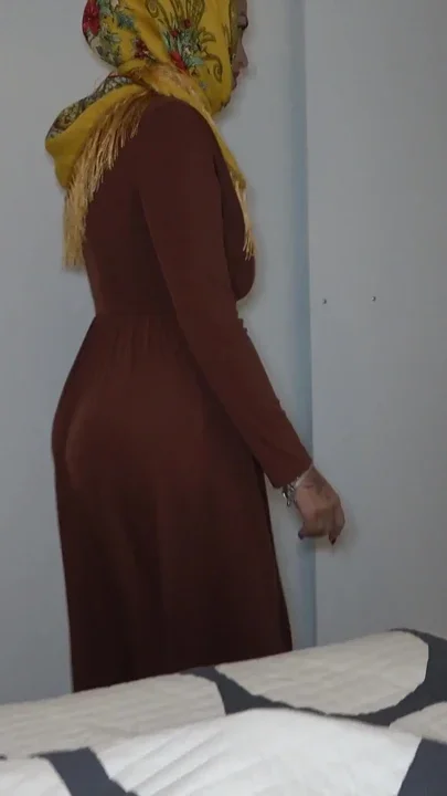 Big Tits Muslim Stepmom in Hijab Fucked by Stepson