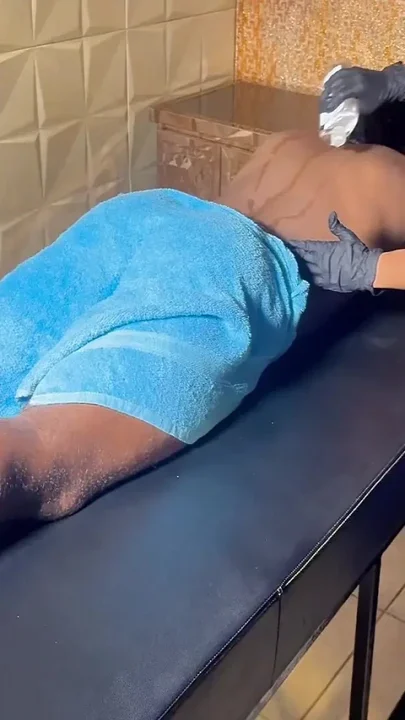 Erotic Massage with Happy Moment
