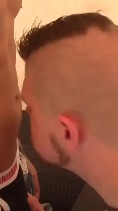 Sextape wth Leo fucked bareback by Juan Perez