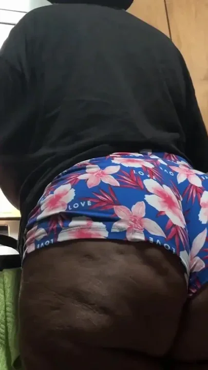 Dirty Diana Jacks Her Man off Until He Cums