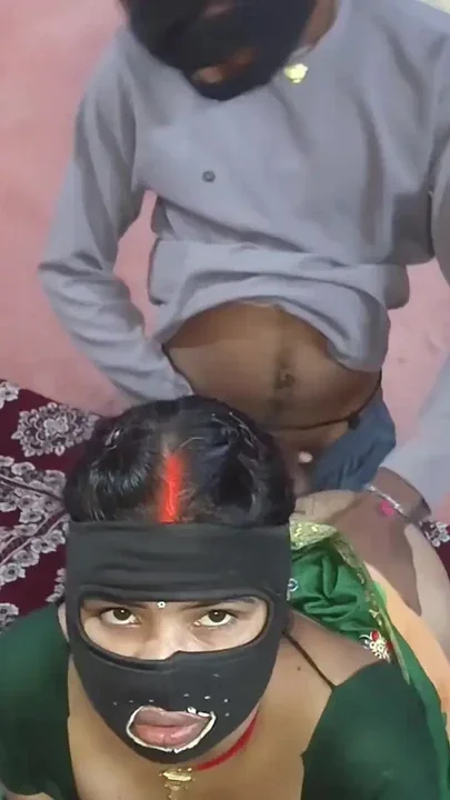 Meri pyari si aunty ki malish ki chudayi kar Dali Clip 1