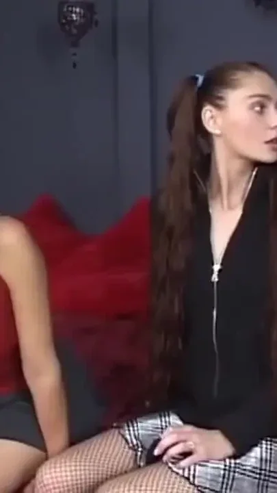 Pretty Asian pussy fucking licking
