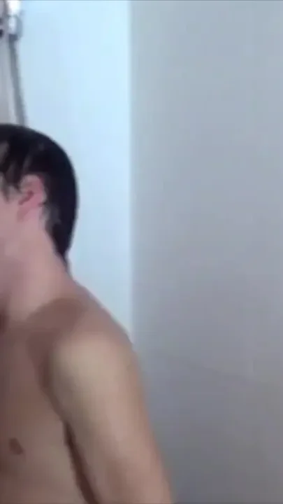 Sex under the shower with friends