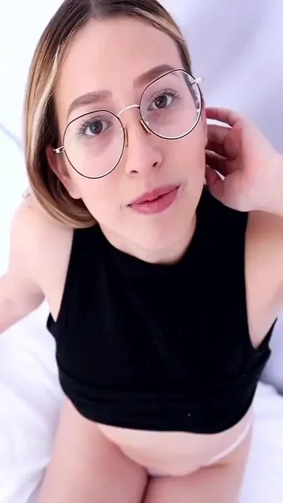 Roxanne First Porn Extended
