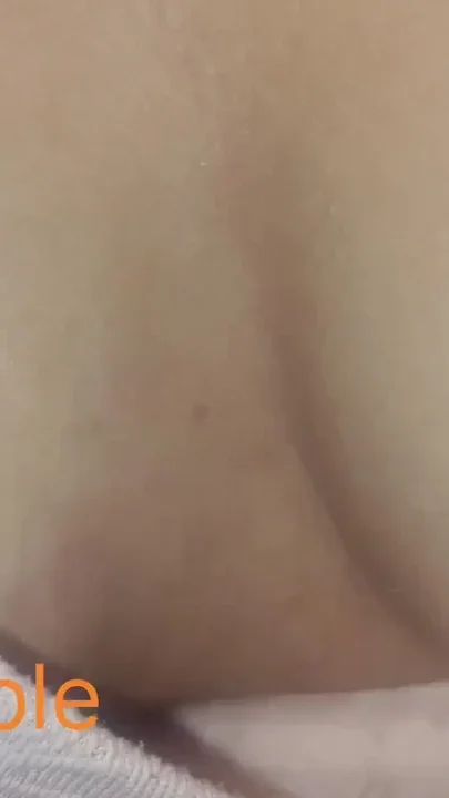 Juicy cremy pussy fingering Kasto maja aayera seto pani bageko mero puti baata Clip 1