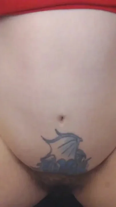 Jiggle squeeze big belly