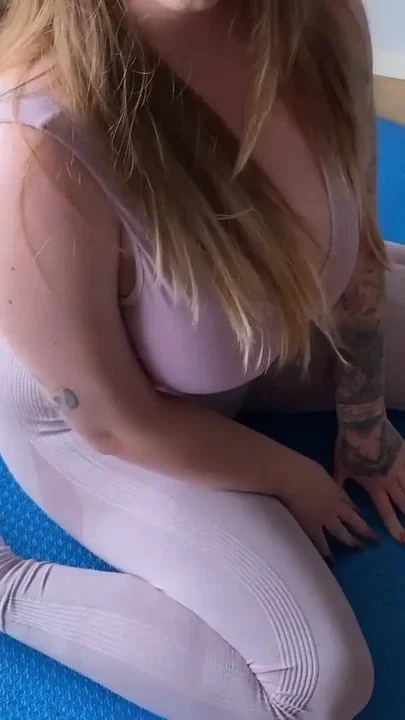 I prank my stepsister while she's workout and she wants to fuck me part 1 Clip 1