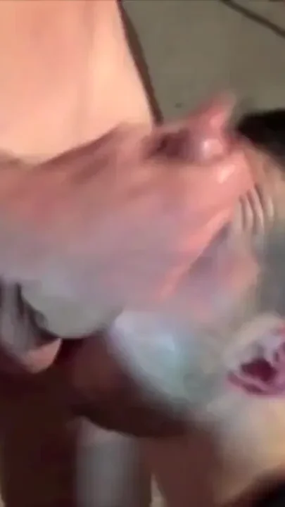 Good ass to be fucked by XXL cock
